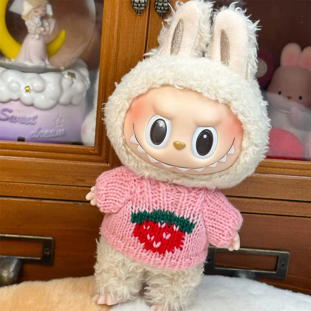 Adorable Strawberry Love Winter Sweater for 17cm Labubu Dolls - Perfect Gift for Kids!