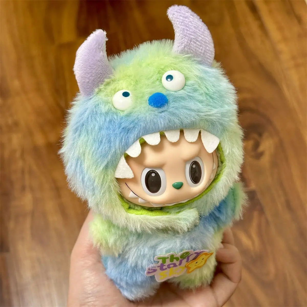 New Hot Labubu Doll Gradient Color Clothes Sitting Party Labubu Fashion Cute Outfit Labubu V1 V2 Doll Clothing Hat Accessories