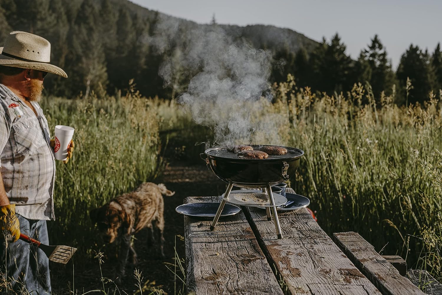 – 14-Inch Portable Barbecue Grill with 3-Point Locking Lid for Heat Preservation – Dual Venting System – Small Charcoal Grill for Backyard, Camping, Boat