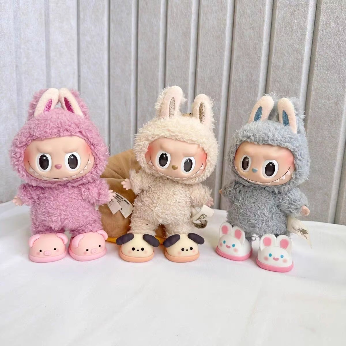 Adorable 17Cm Mini Labubu Macaron Vinyl Doll Slippers - Shark & Lion Dance Style Accessories
