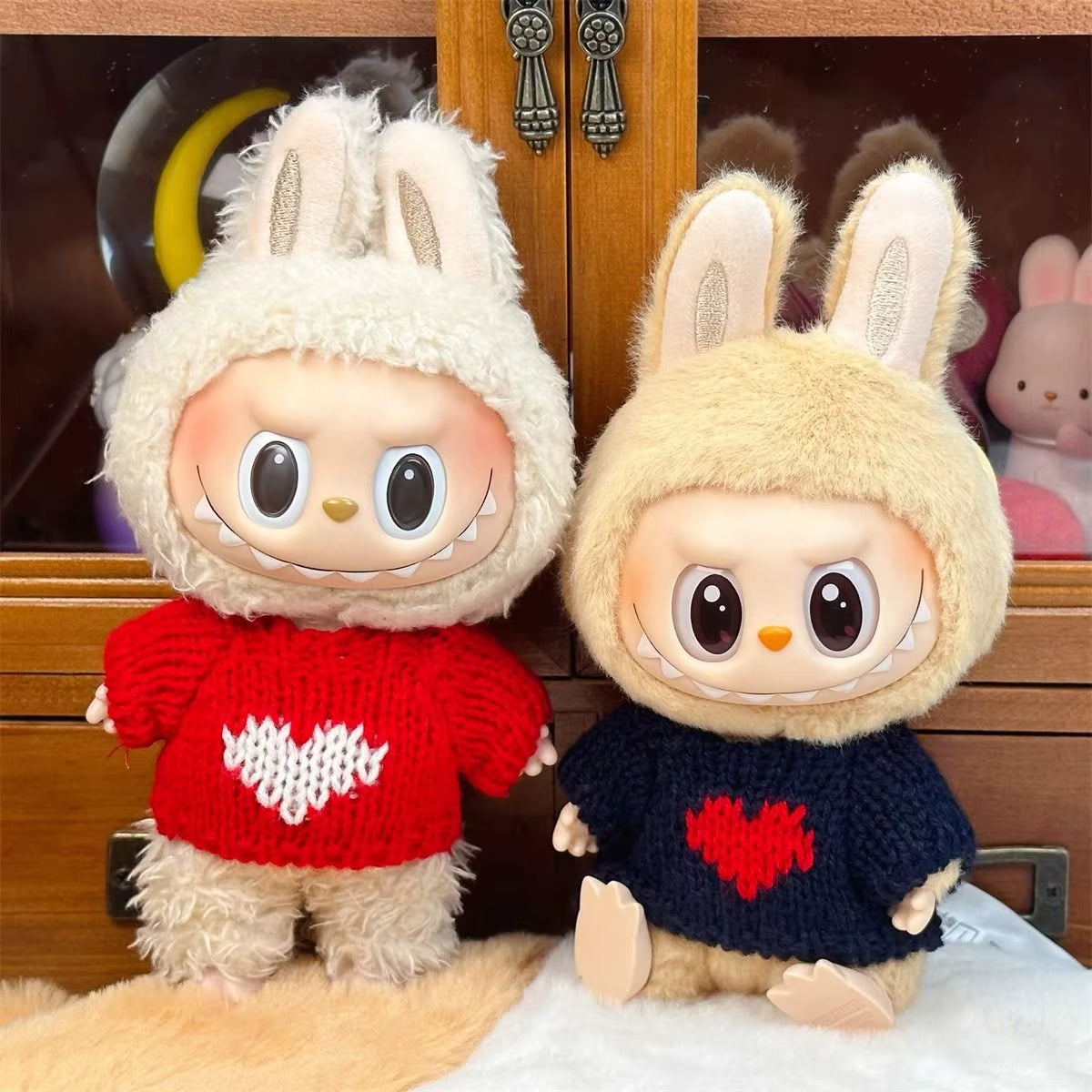 Adorable Strawberry Love Winter Sweater for 17cm Labubu Dolls - Perfect Gift for Kids!